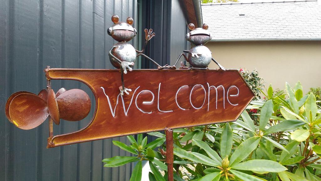 Les Muscaris Bed & Breakfast Le Minihic-sur-Rance Exterior photo